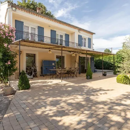 Lavish In With Private Swimming Pool
