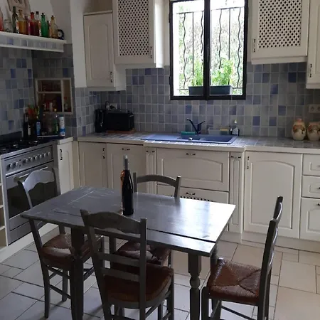 Lavish In With Private Swimming Pool * Carpentras